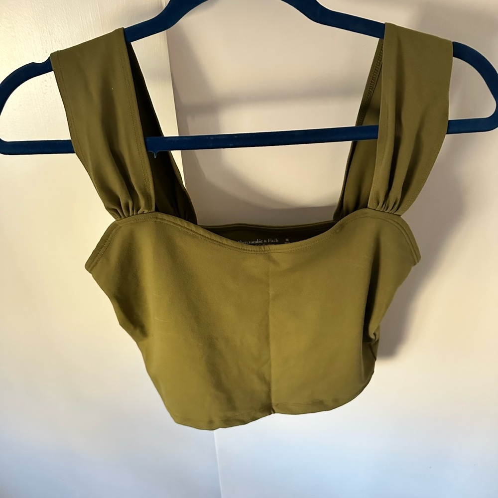 Abercrombie — cropped tank top